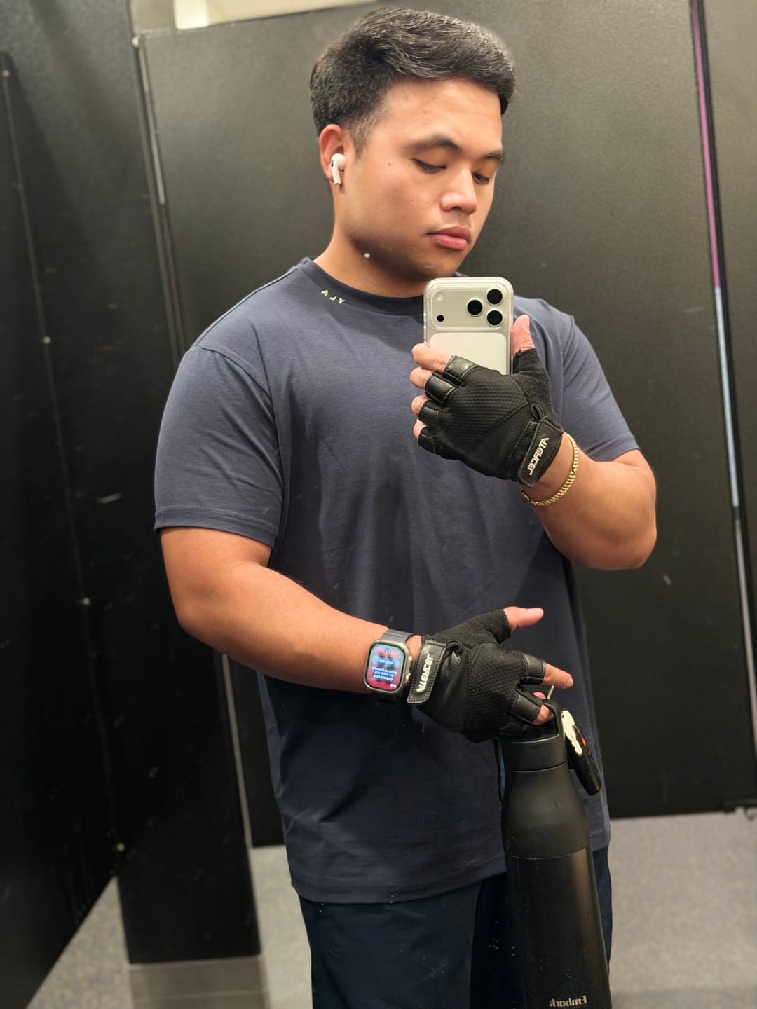 Customer photo review of 4334 - AeroTech Fitted Tees