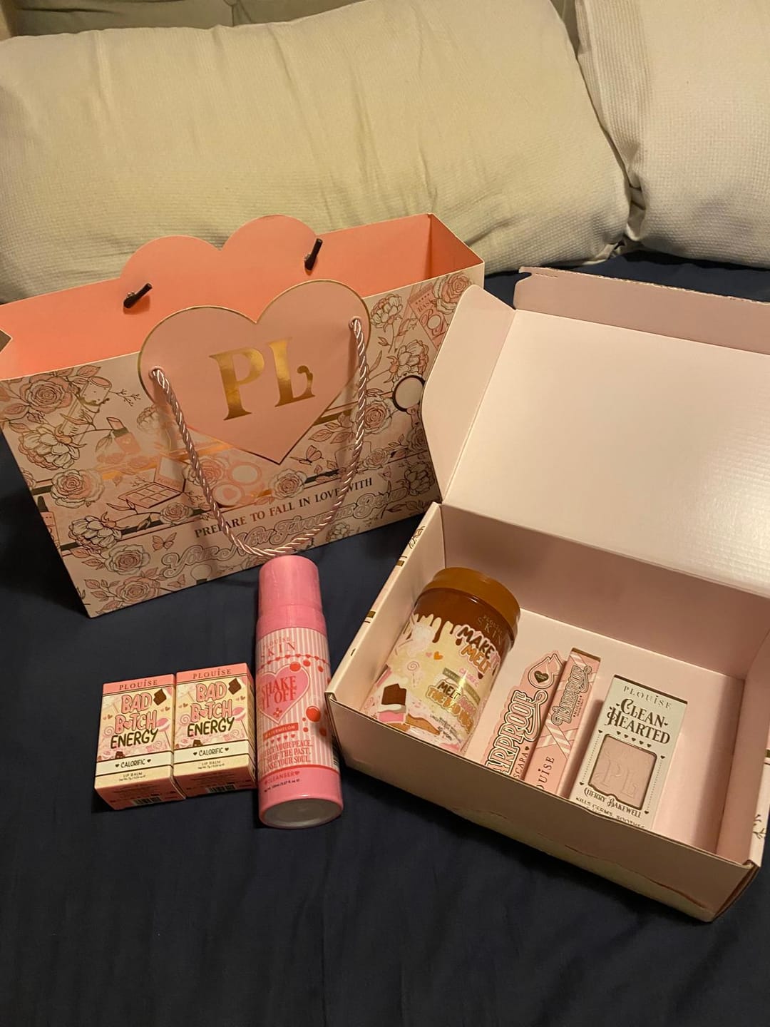 Customer photo review of Shake It Off Foaming Face Cleanser