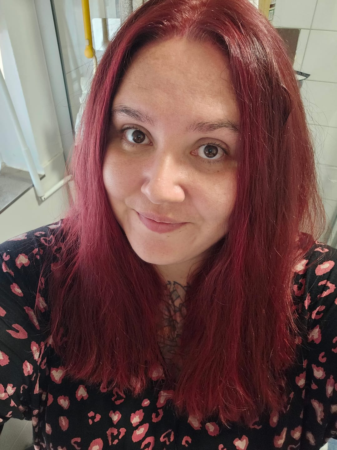Customer photo review of Mattie Red - Vegan Semi-Permanent Direct Dye Hair Color Cream 210 ml