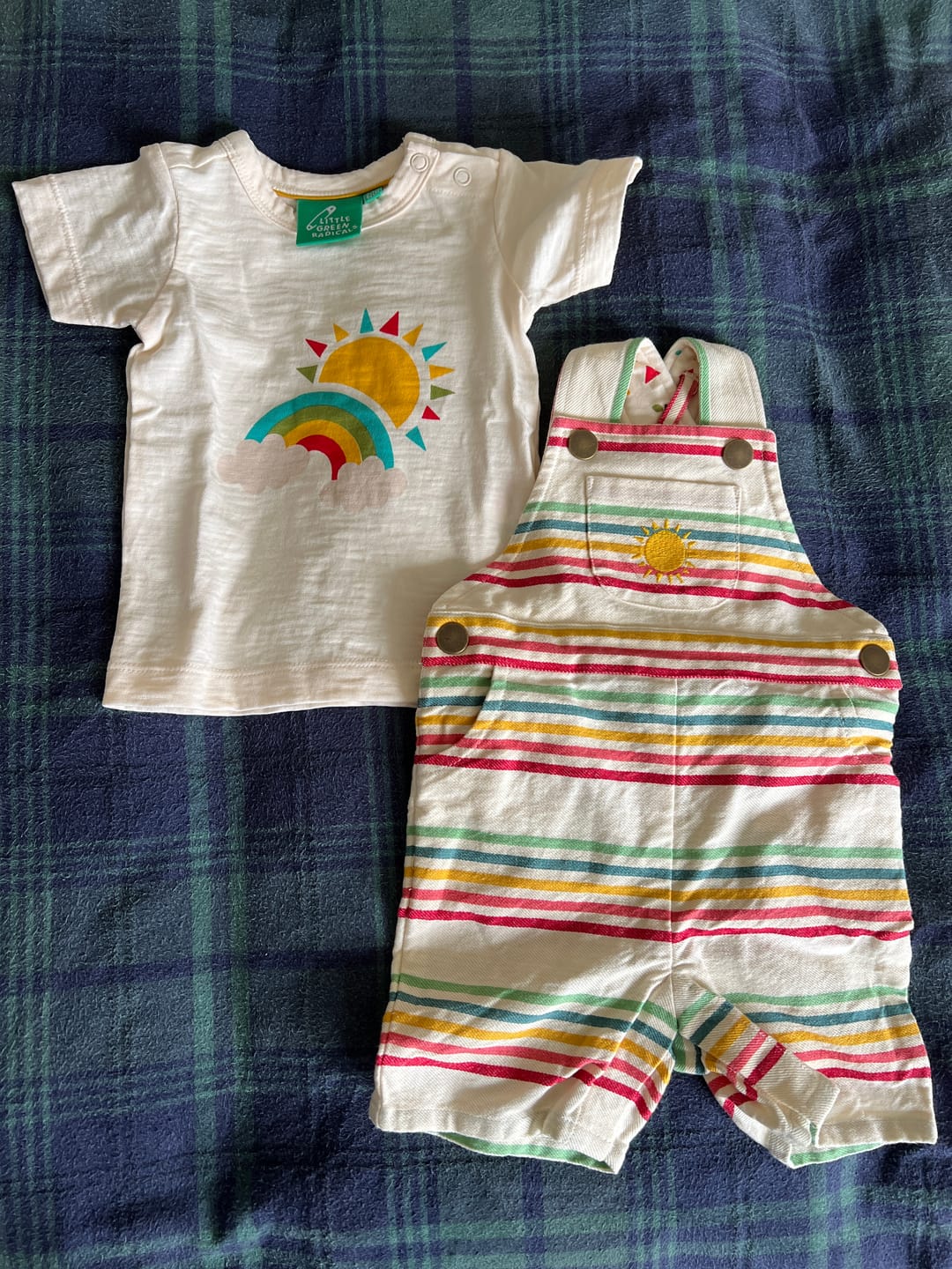 Customer photo review of Sun And The Rainbow Short Sleeve T-shirt