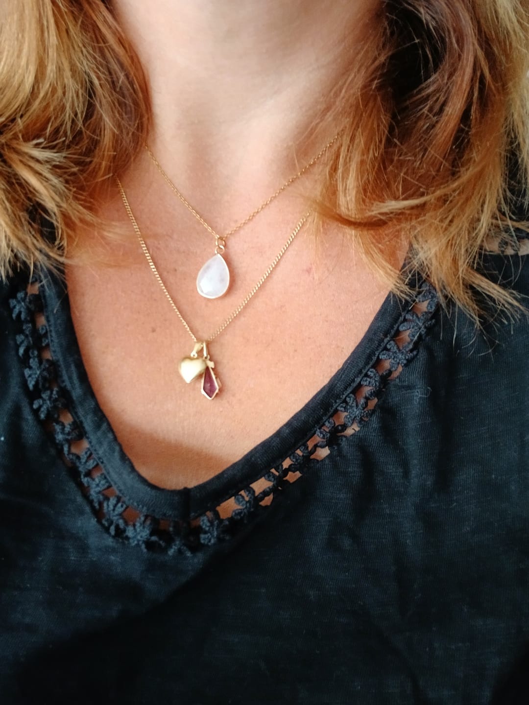 Customer photo review of Mondstein Halskette mit 14K Gold Kette