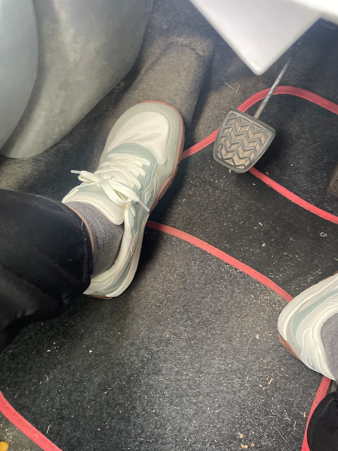 Customer photo review of Hareball - Scarpe Larghe