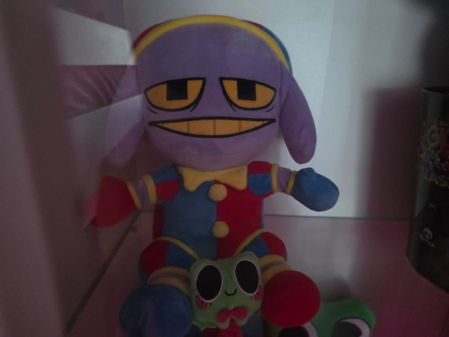 Customer photo review of Pomni-Suit Jax Plush