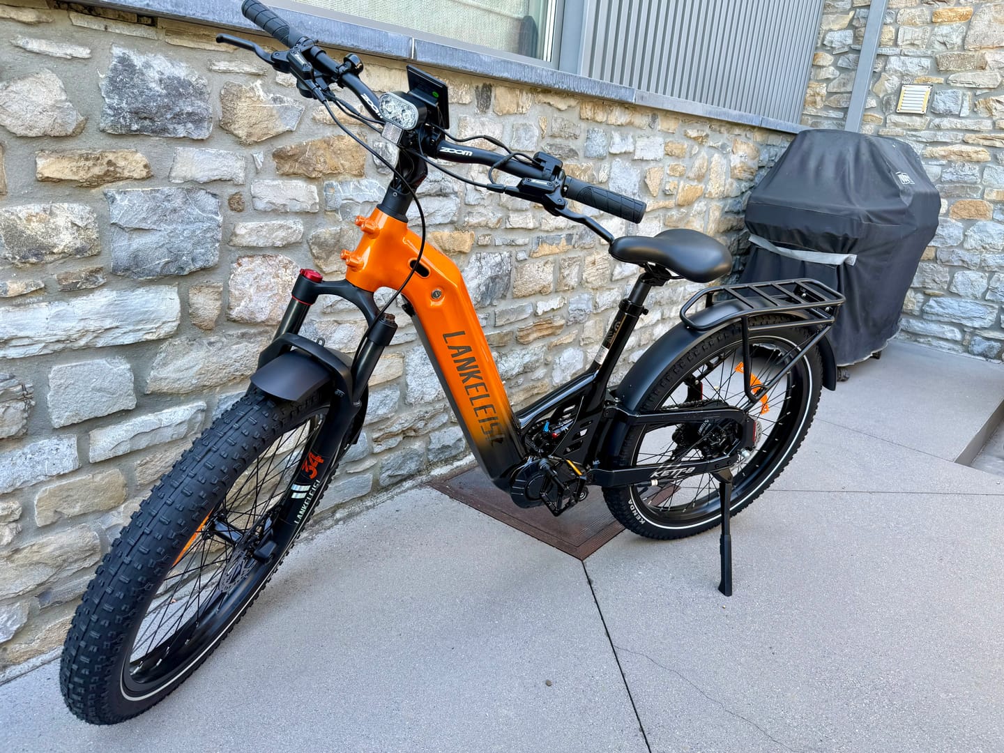 Customer photo review of Lankeleisi KETT-8 26" Urban Electric Bike 960Wh All Terrain SUV E-Bike with Torque Sensor 48V 20Ah Battery