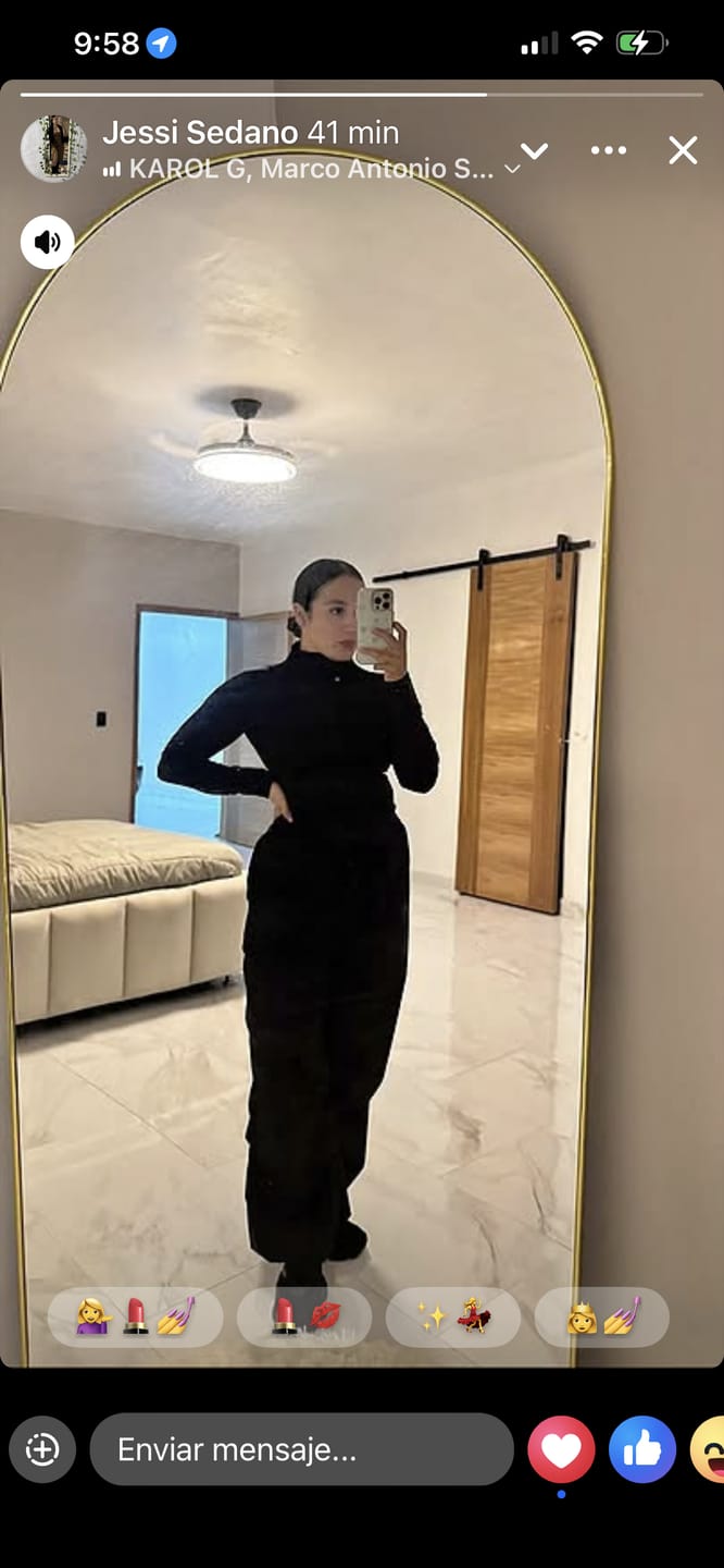 Customer photo review of 2061 - Threadmark Sweats