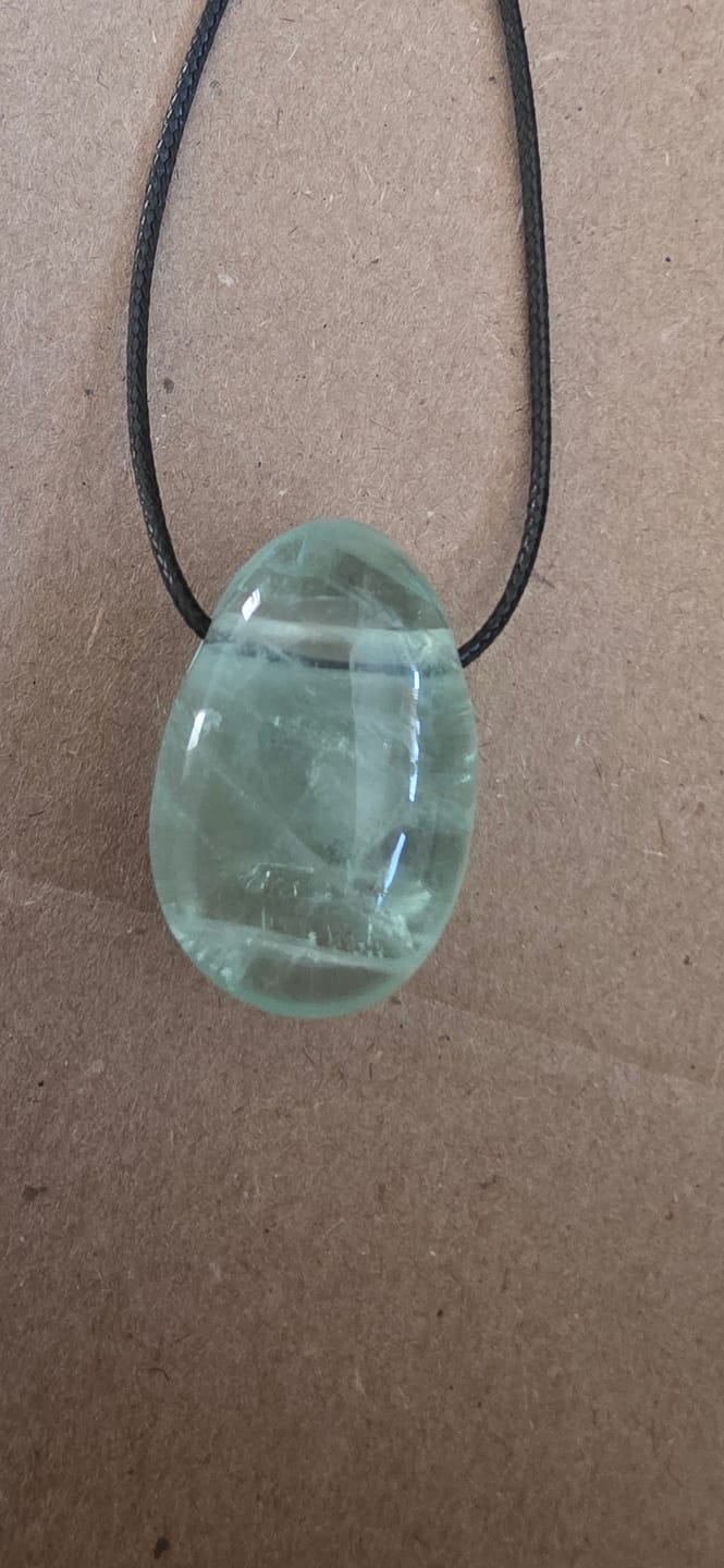 Customer photo review of Pendentif en Fluorine  "Joyau du Mexique"
