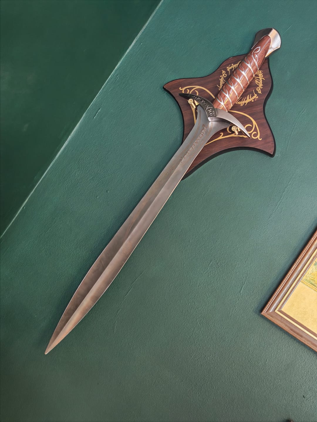 Customer photo review of Lord of the Rings Sword Premium Metal Blade Sting Sword With Plaque