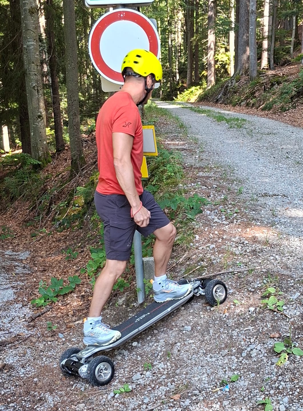 Customer photo review of Elofty® Thunderbolt All Terrain Electric Skateboard
