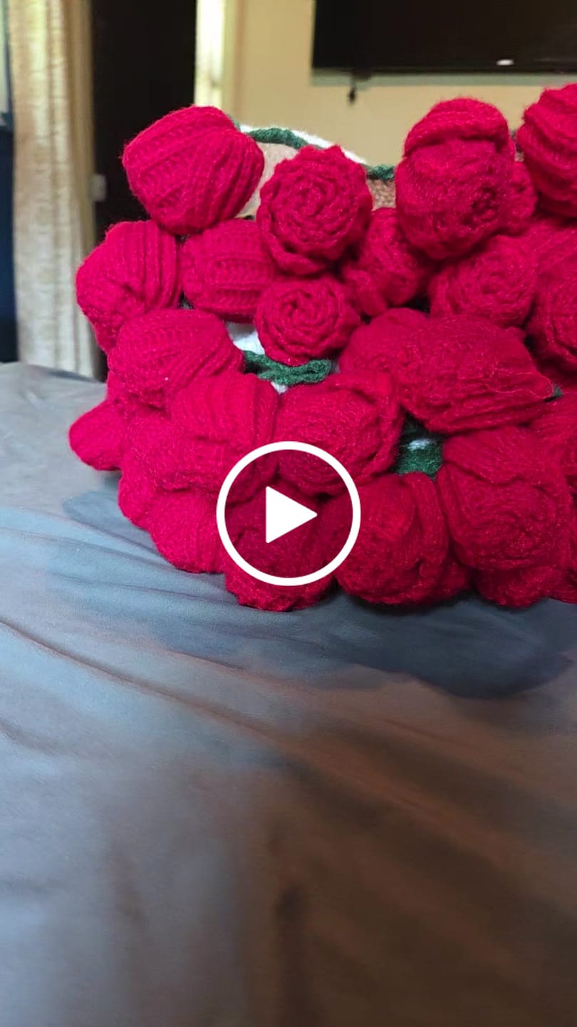 Customer video review of Bloomie Bouquet Blanket