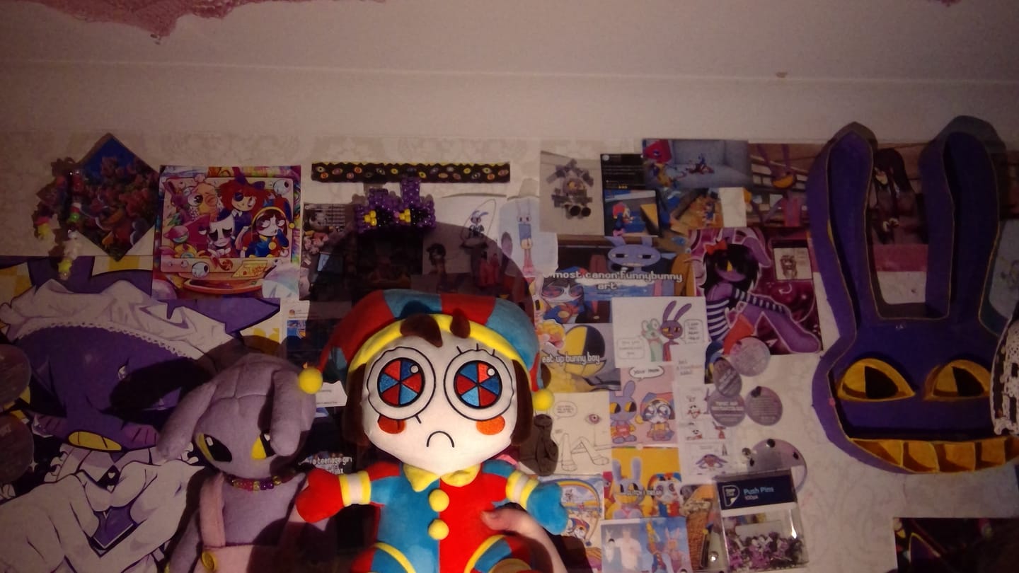 Customer photo review of Pomni Plush