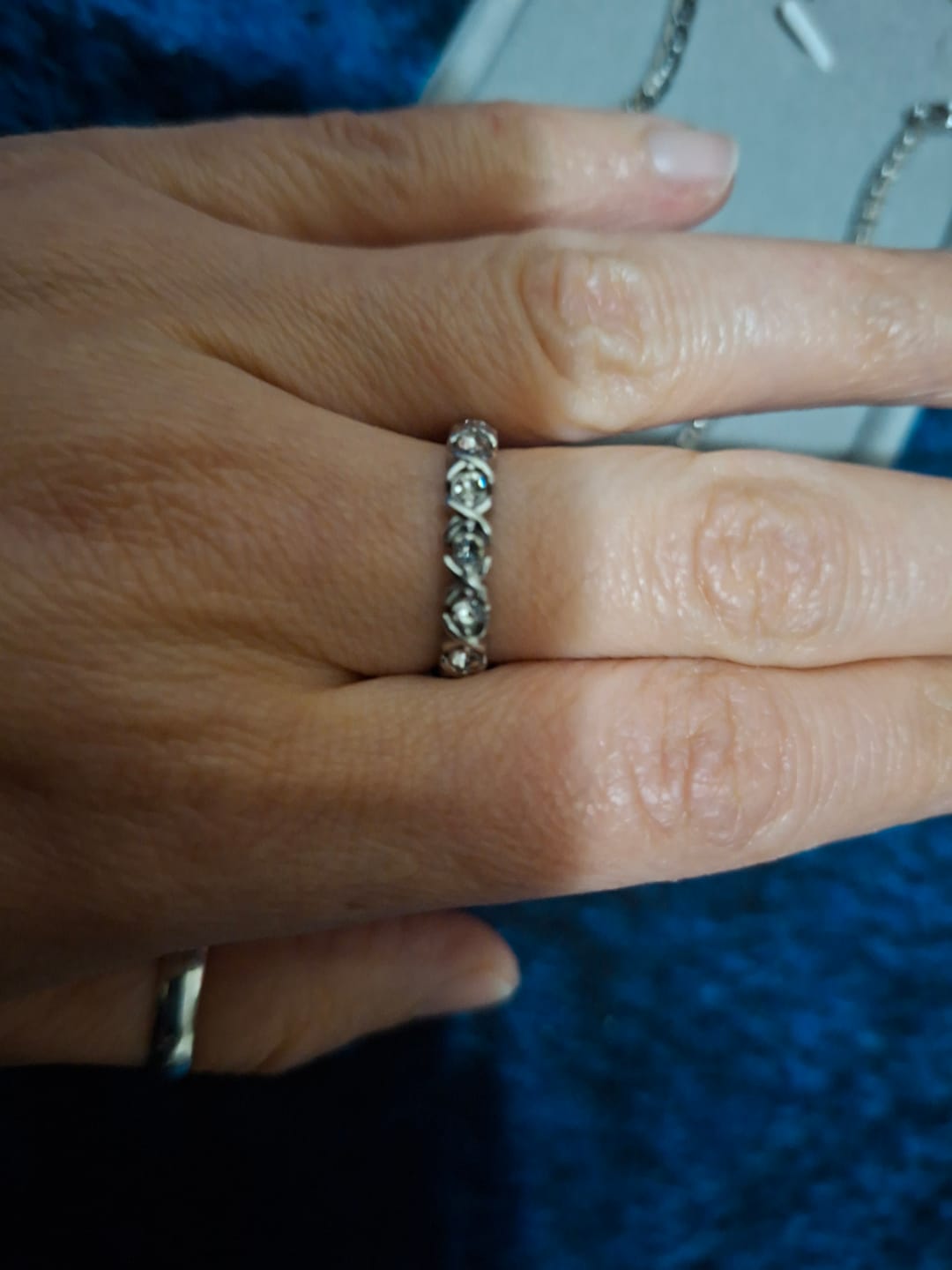 Customer photo review of Anillo Infinity Plata + Zirconia