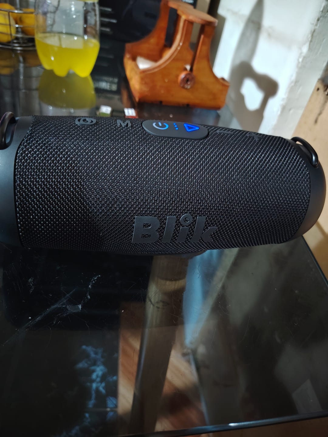Customer photo review of Parlante Bluetooth Portátil Blik Powerbass30 30W RMS 15 Hrs
