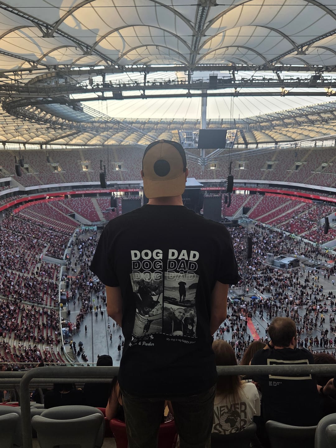 Customer photo review of Dog Dad - T-shirt personnalisé avec photo de votre animal de compagnie (noir, 100 % coton, unisexe) pour les papas de chiens