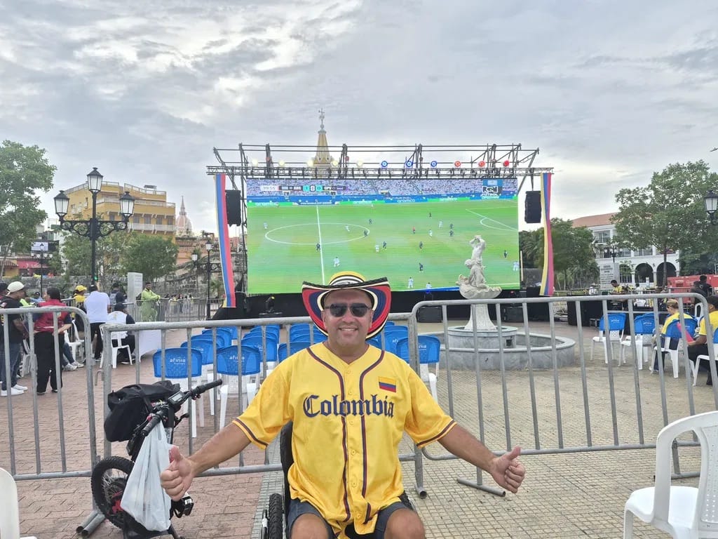 Customer photo review of Colombia Heritage Custom Baseball Jersey