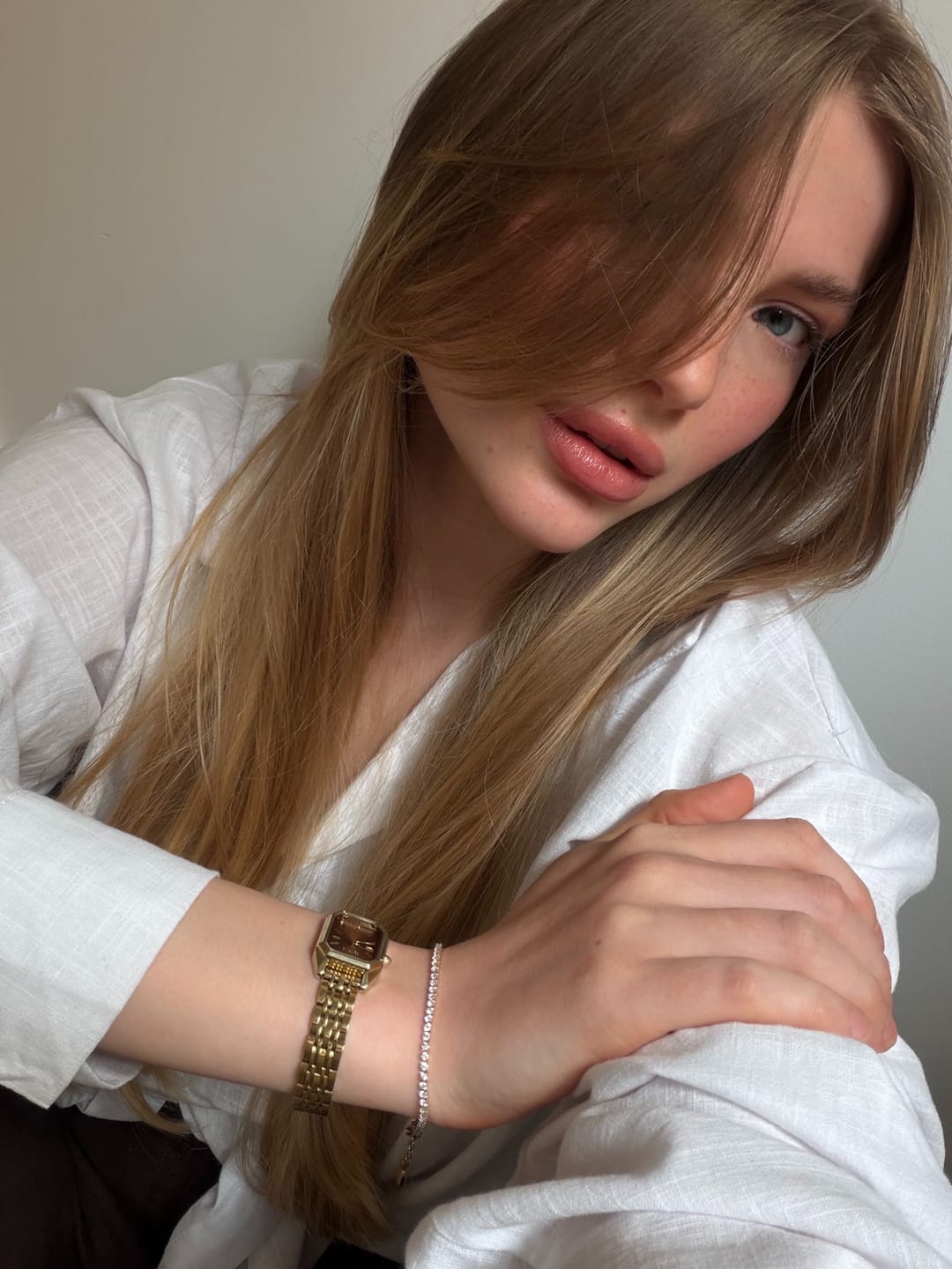 Customer photo review of Isabell Petite Gold Brown