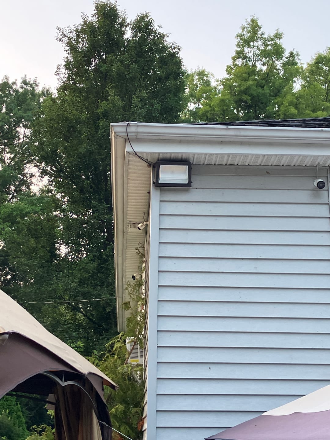 Customer photo review of LED Wall Pack Light - Wattage Tunable (60W/50W/40W) - Selectable CCT - DC Photocell Included - SWP5 - Forward Throw - UL + DLC 5.1 Premium Listed