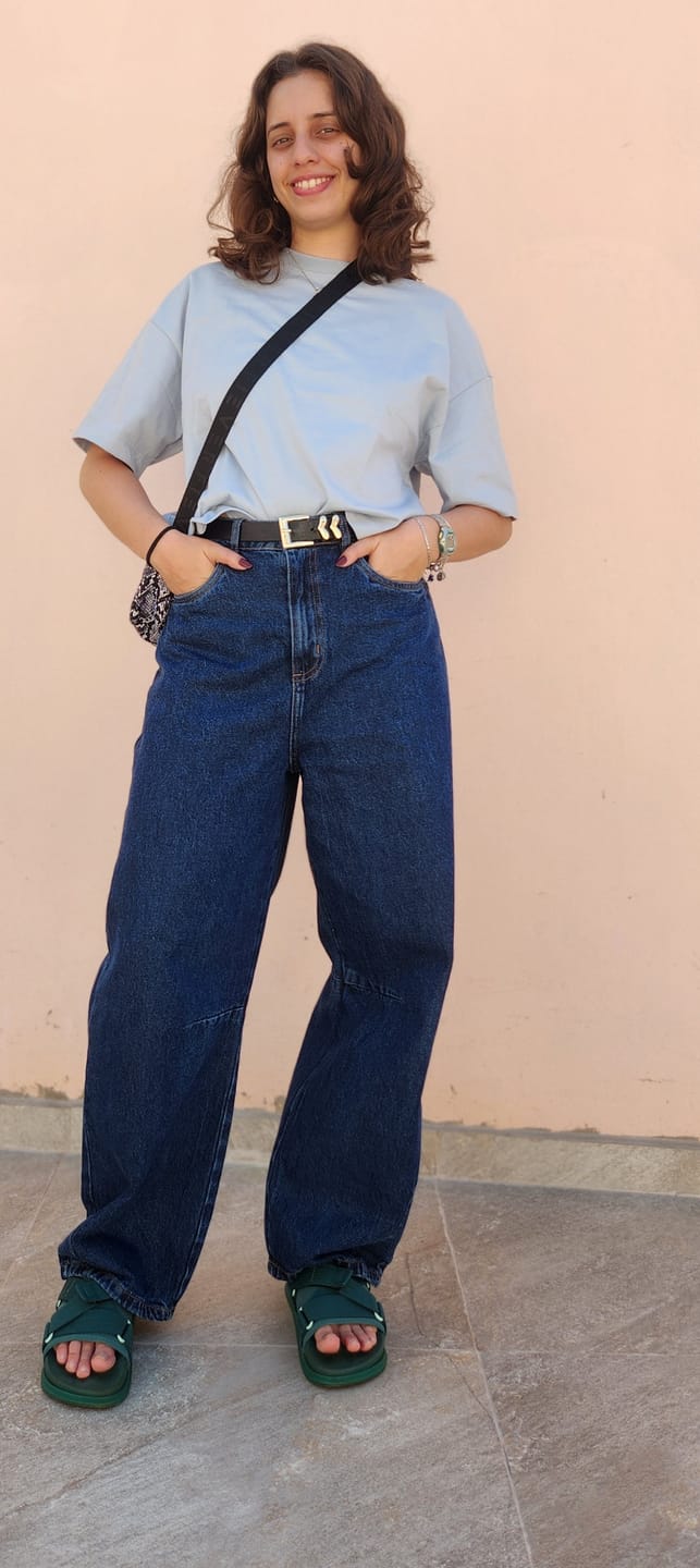 Customer photo review of Calça Jeans Balloon Baobá Azul Escuro