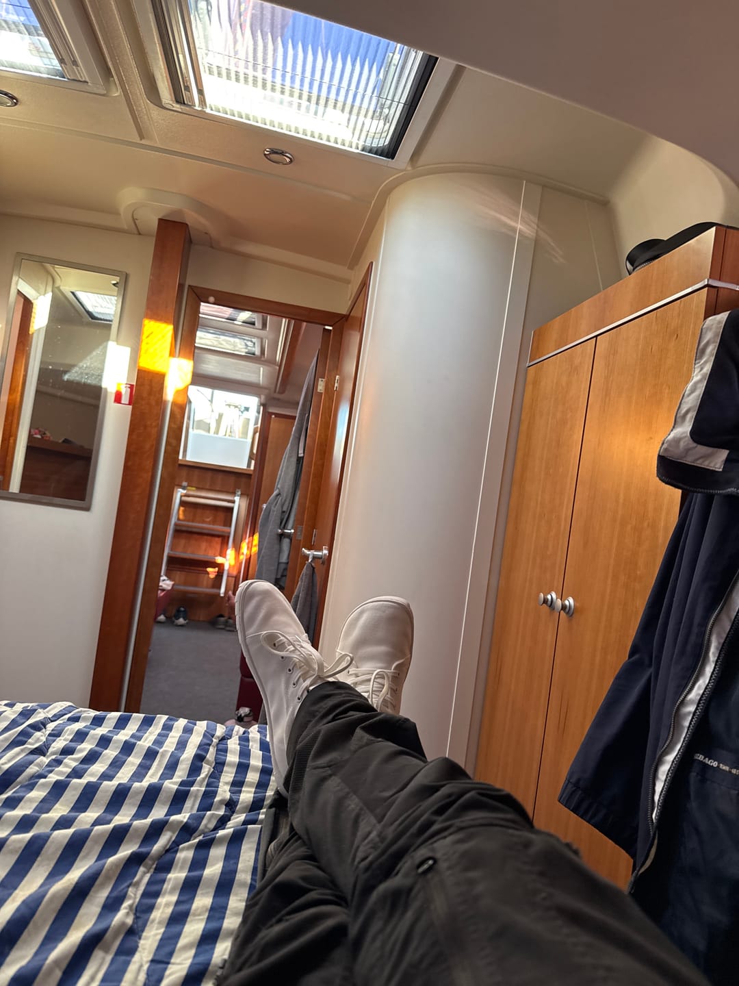 Customer photo review of Vaistoa Rento 2 -paljasjalkatennarit