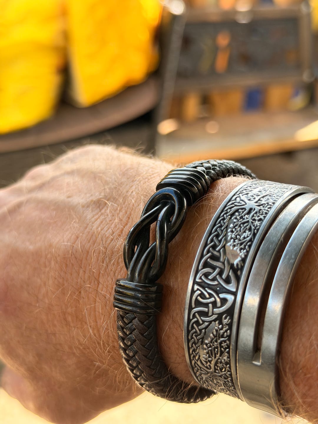 Customer photo review of Buddha Stones Endless Knot Pattern Titanium Steel Balance Leather Buckle Bracelet
