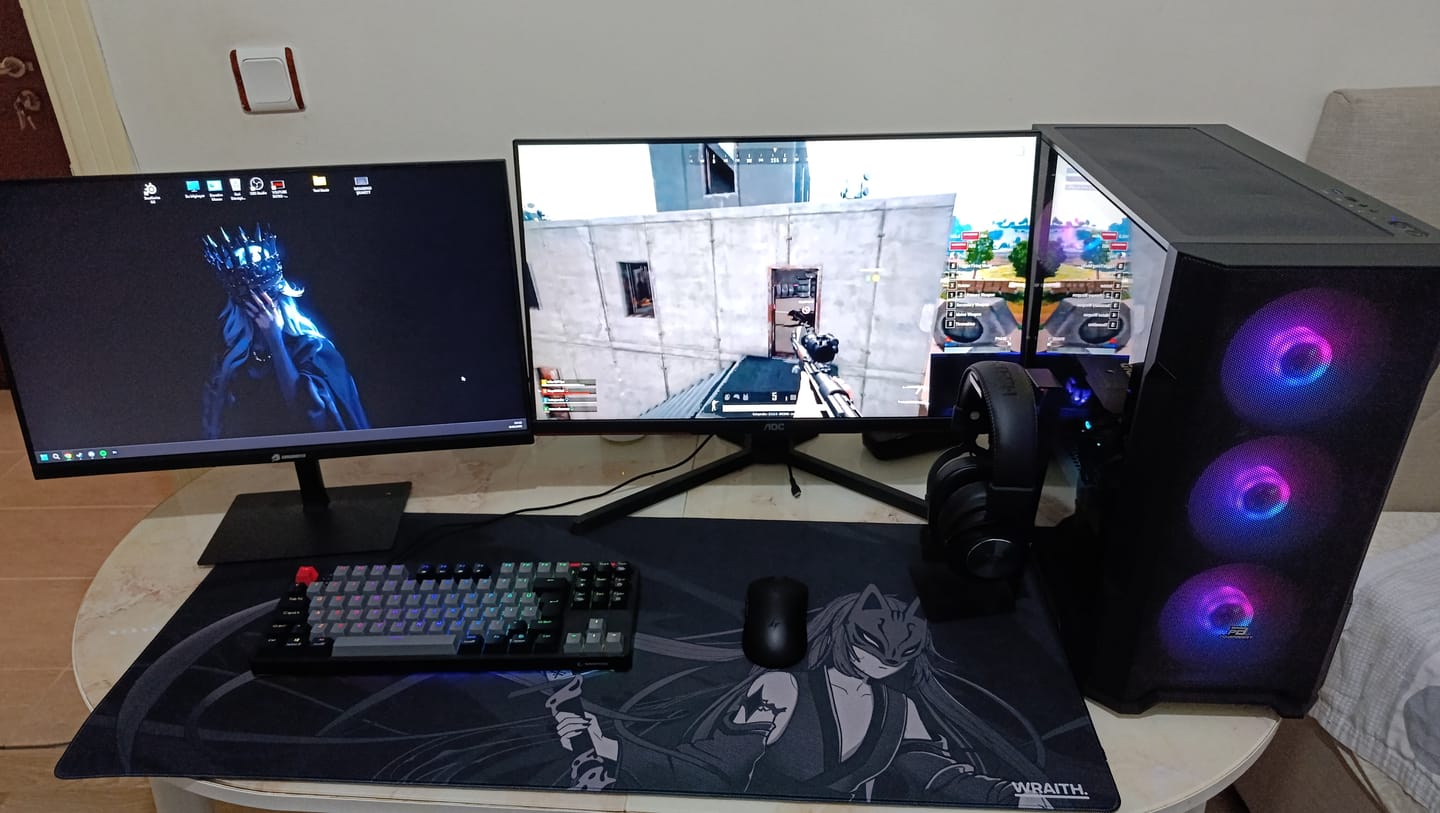 Customer photo review of Wraith Kitsune Edition Deskmat