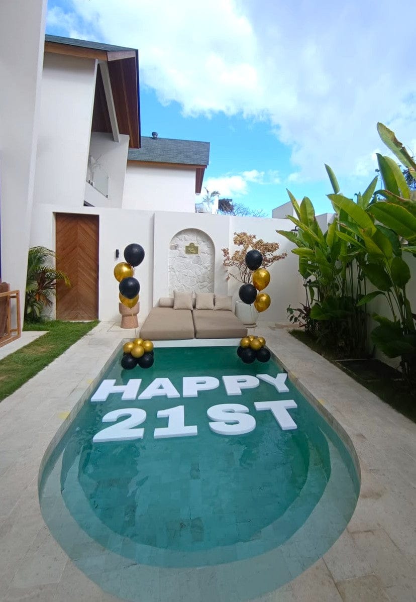 Customer photo review of 🎈 Pool Balloon Decoration Setup