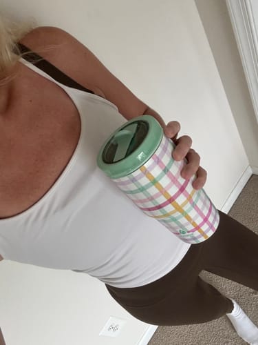 Customer photo review of 20 oz Bracelet Tumbler- Pastel Picnic