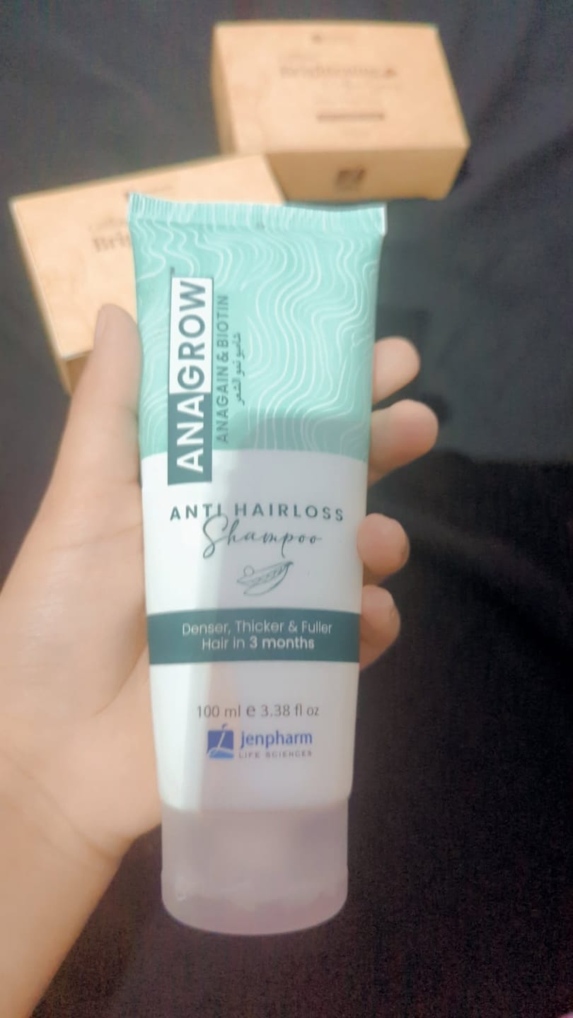 Customer photo review of Anagrow Shampoo