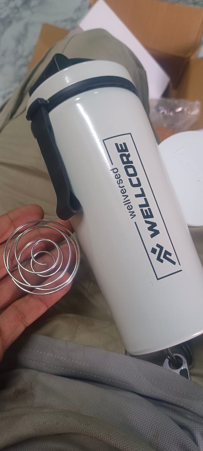 Customer photo review of Wellcore - Micronised Creatine Monohydrate (83 Servings, Fruit Fusion) + Premium Steel Shaker