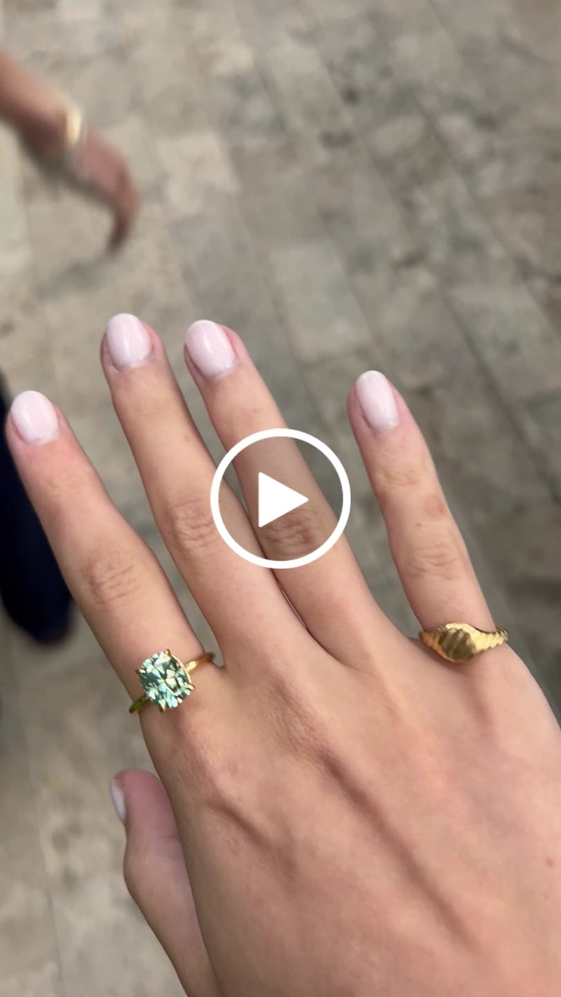 Customer video review of S925 Moissanite 3.5Ct Cushion Cut Hidden Halo Green Stone Engagement Ring in Sterling Silver
