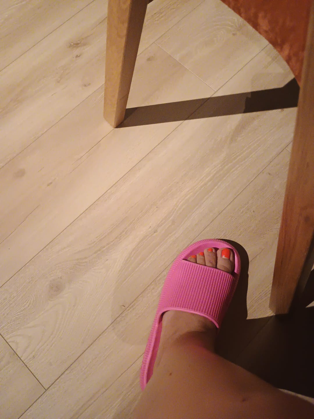 Customer photo review of HappyFlops Original Drop 002