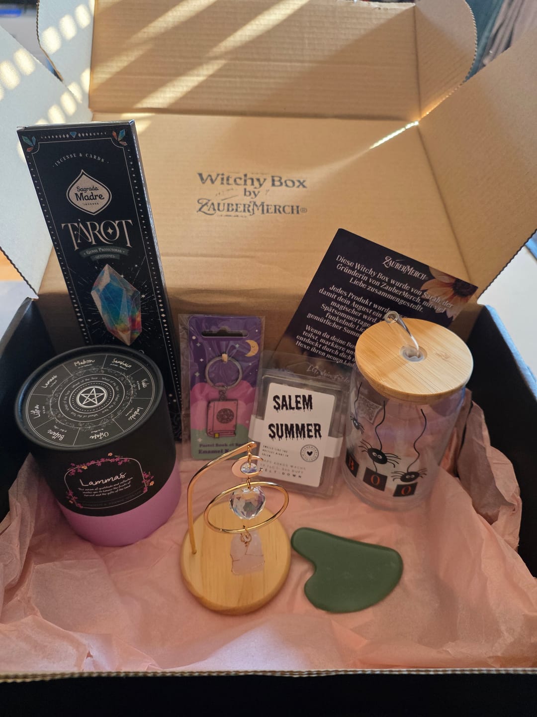 Customer photo review of Witchy Box August (Monatlich wechselnd & limtiert)