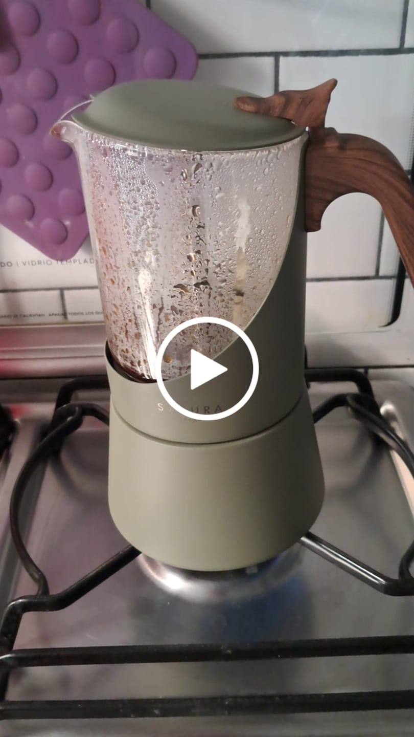 Customer video review of Cafetera Moka Sakura Nordik