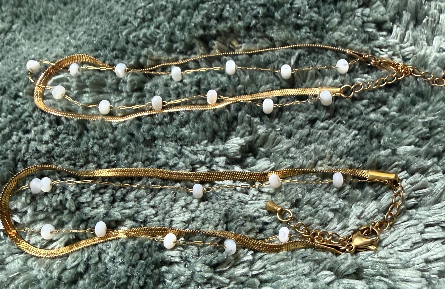 Customer photo review of Layered Snake Chain Gold Anklet