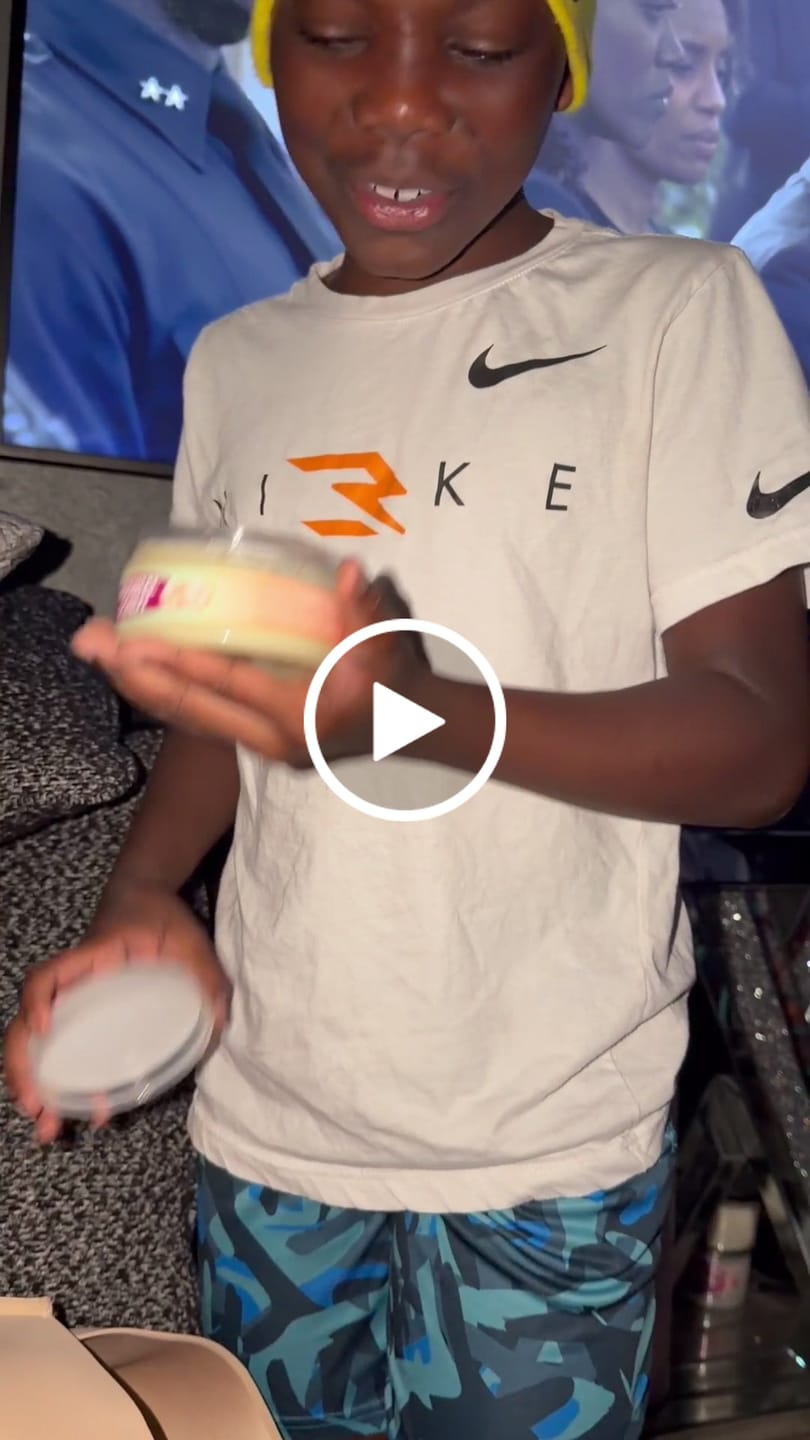 Customer video review of BODY GLAZE: GLAZED DONUT