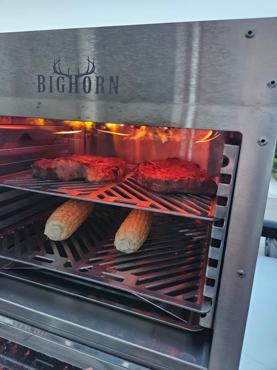 Customer photo review of 1500℉ Portable Infrared Steak Grill with Pizza Stone, Stainless Steel- 16 Inch