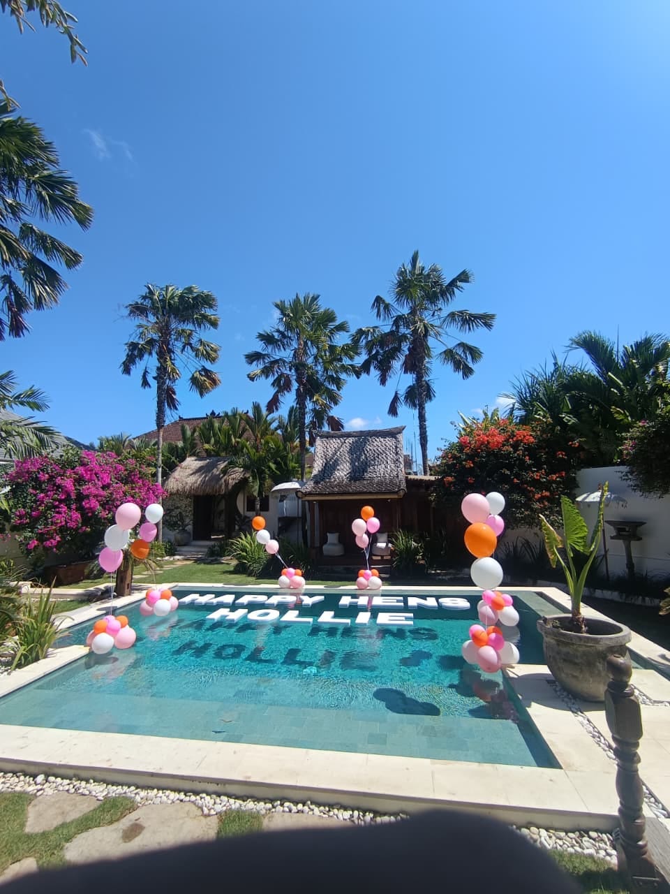 Customer photo review of 🎈 Pool Balloon Decoration Setup