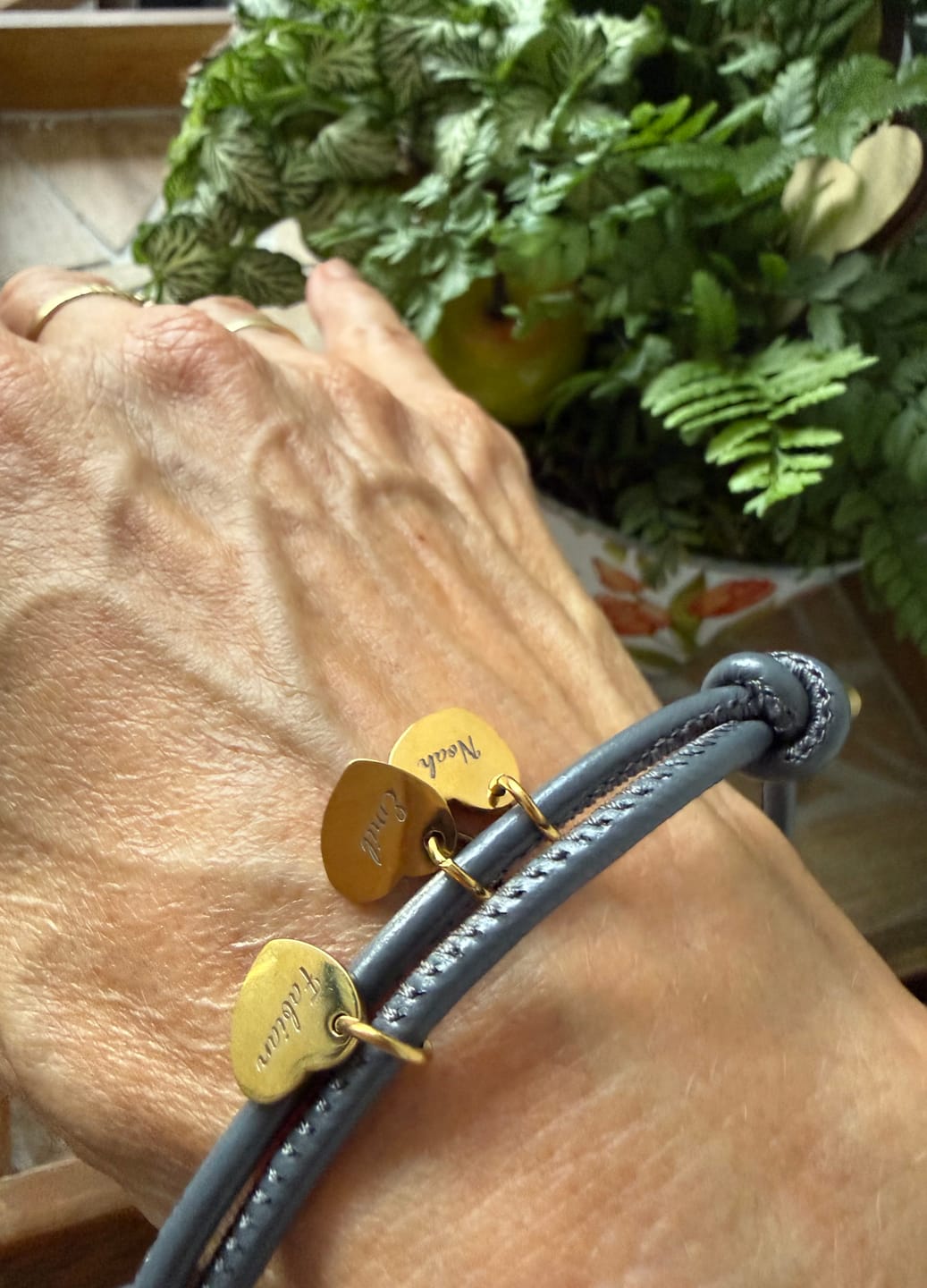 Customer photo review of Meine Liebsten - Familien-Lederarmband
