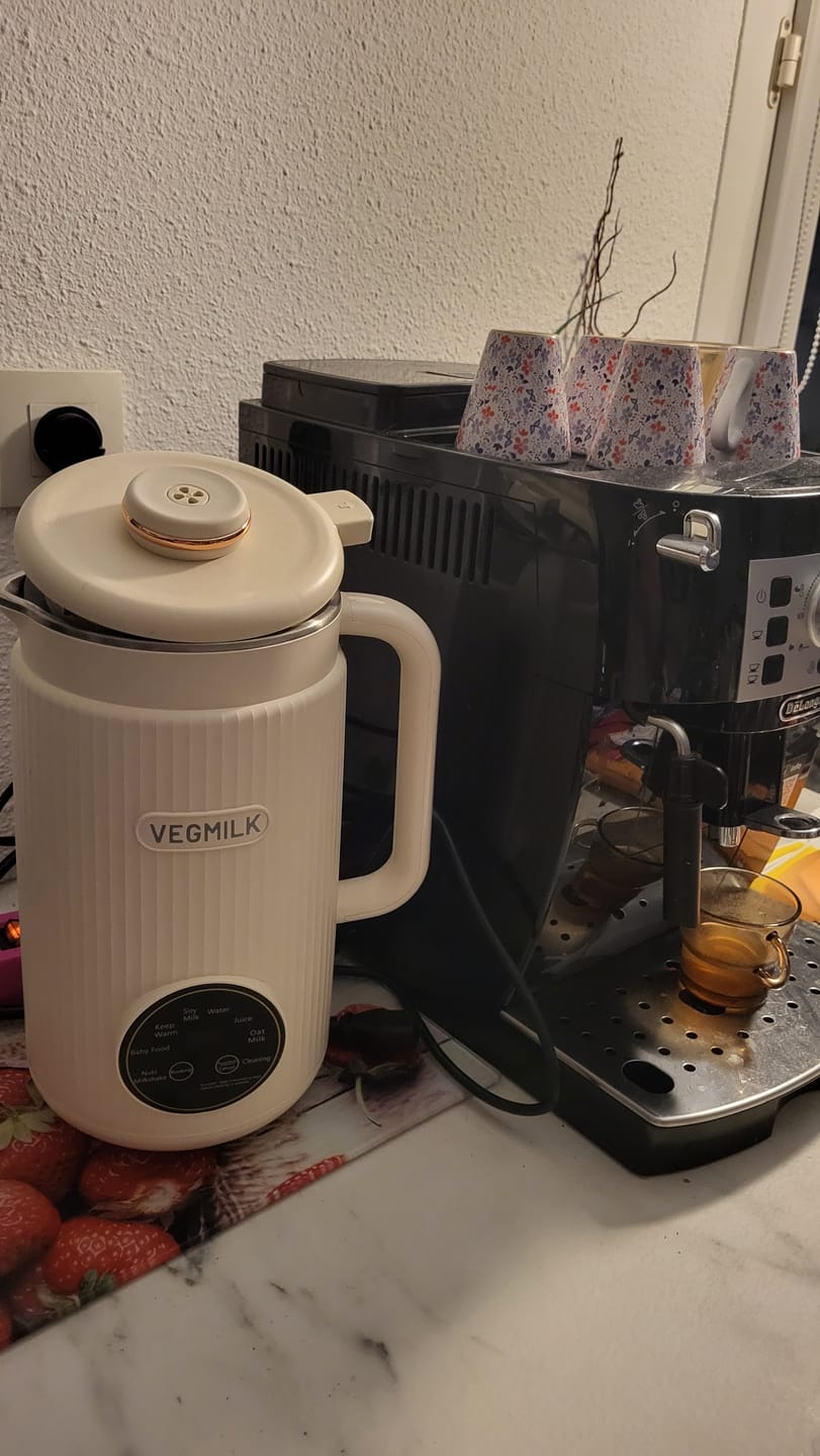 Customer photo review of VEGMILK