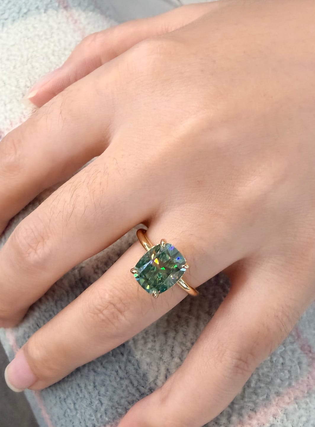 Customer photo review of S925 Moissanite 3.5Ct Cushion Cut Hidden Halo Green Stone Engagement Ring in Sterling Silver