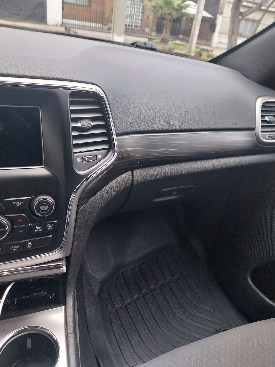 Customer photo review of Pisos Calce Perfecto Jeep Grand Cherokee (2013 - 2021)