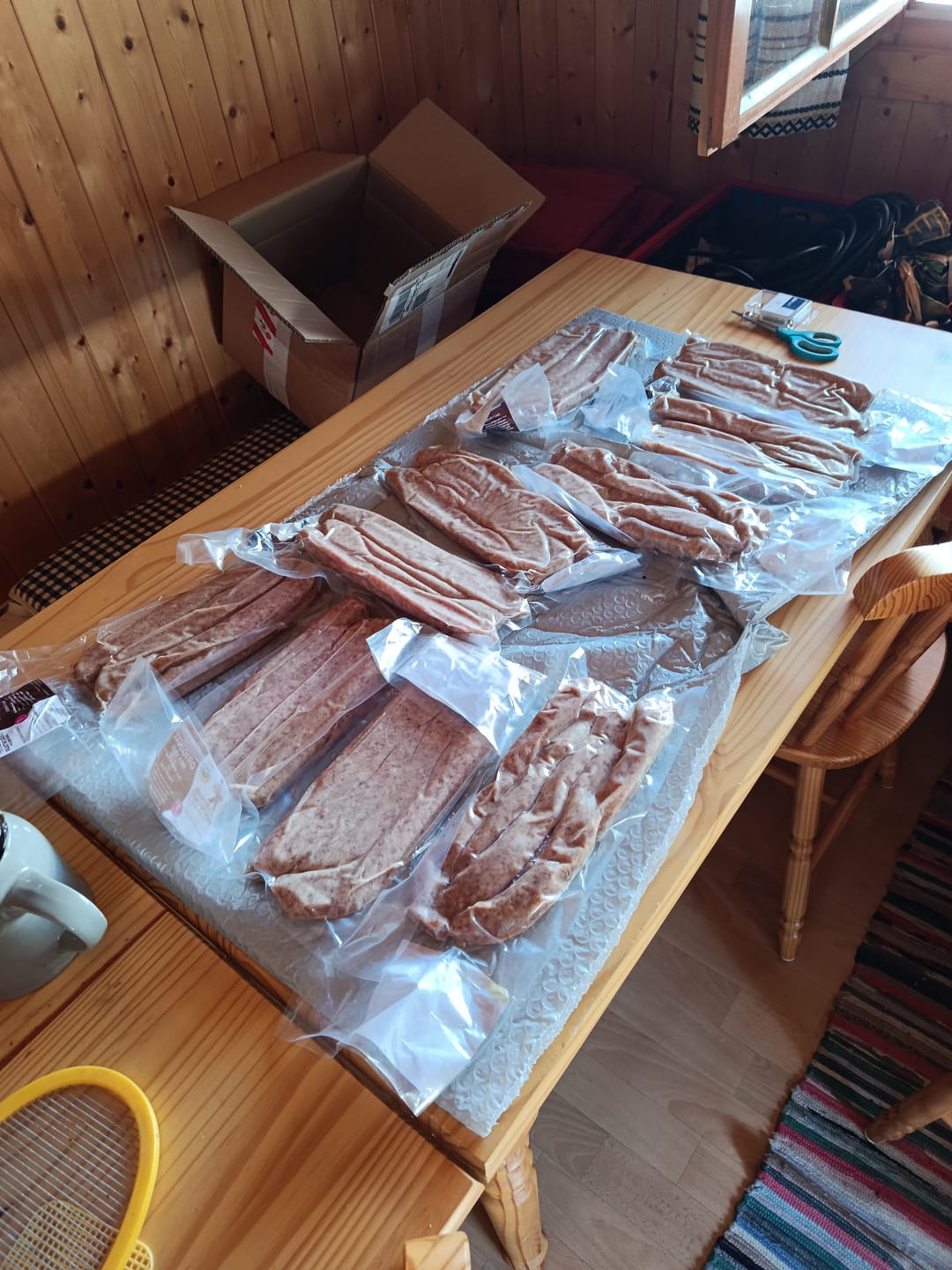 Customer photo review of Chili Cheese Bratwurst 🌶️🧀