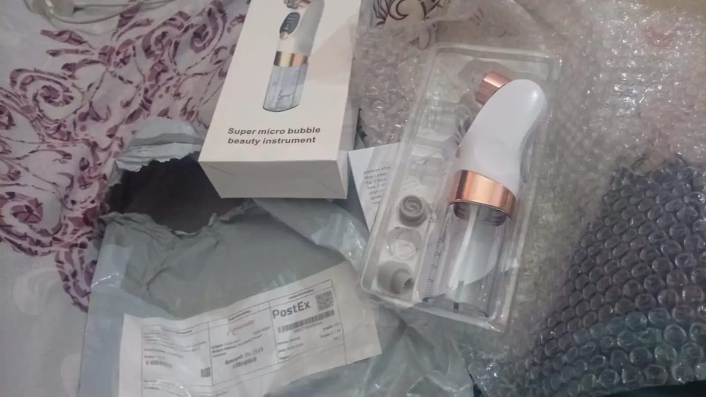 Customer photo review of Super Micro Bubble Hydra Facial Machine