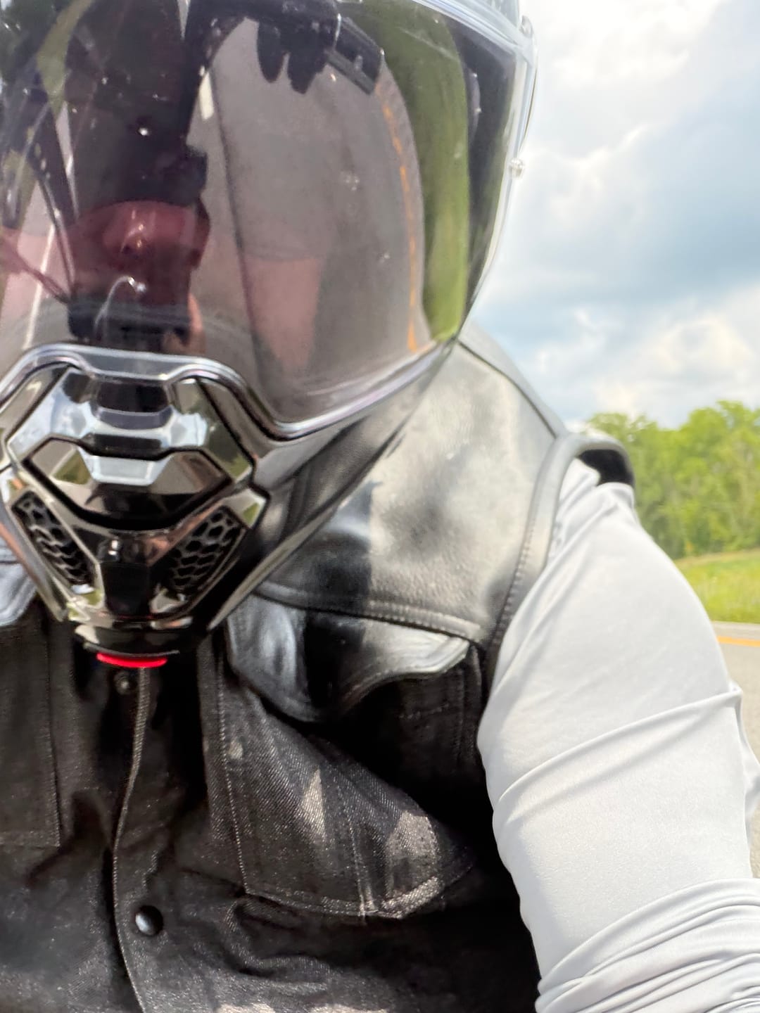Customer photo review of D.O.T. & ECE Daytona C6- Grey Carbon Fiber