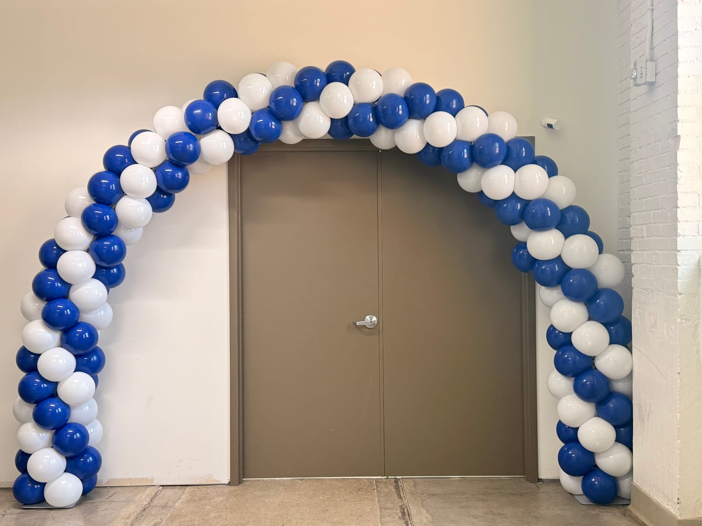 Customer photo review of 10x8ft Aluminum Alloy Tube Arch Balloon Flower Stand For Wedding Birthday Baby Shower