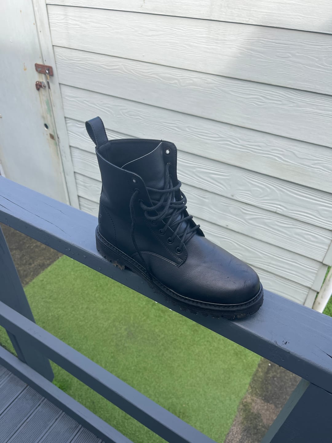 Customer photo review of The Signature Combat