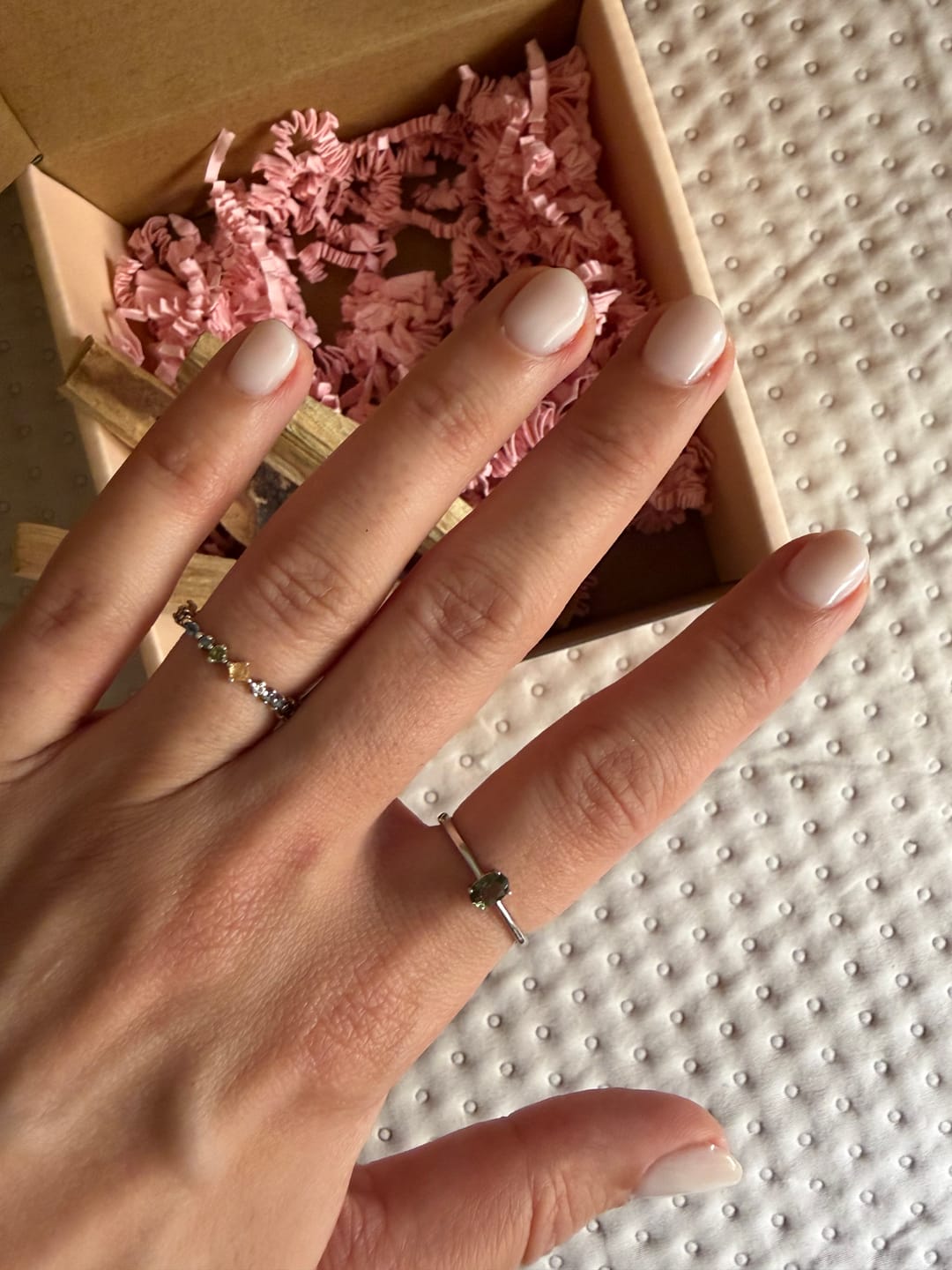 Customer photo review of Anillo Moldavita Ajustable | Buena suerte - Espiritualidad