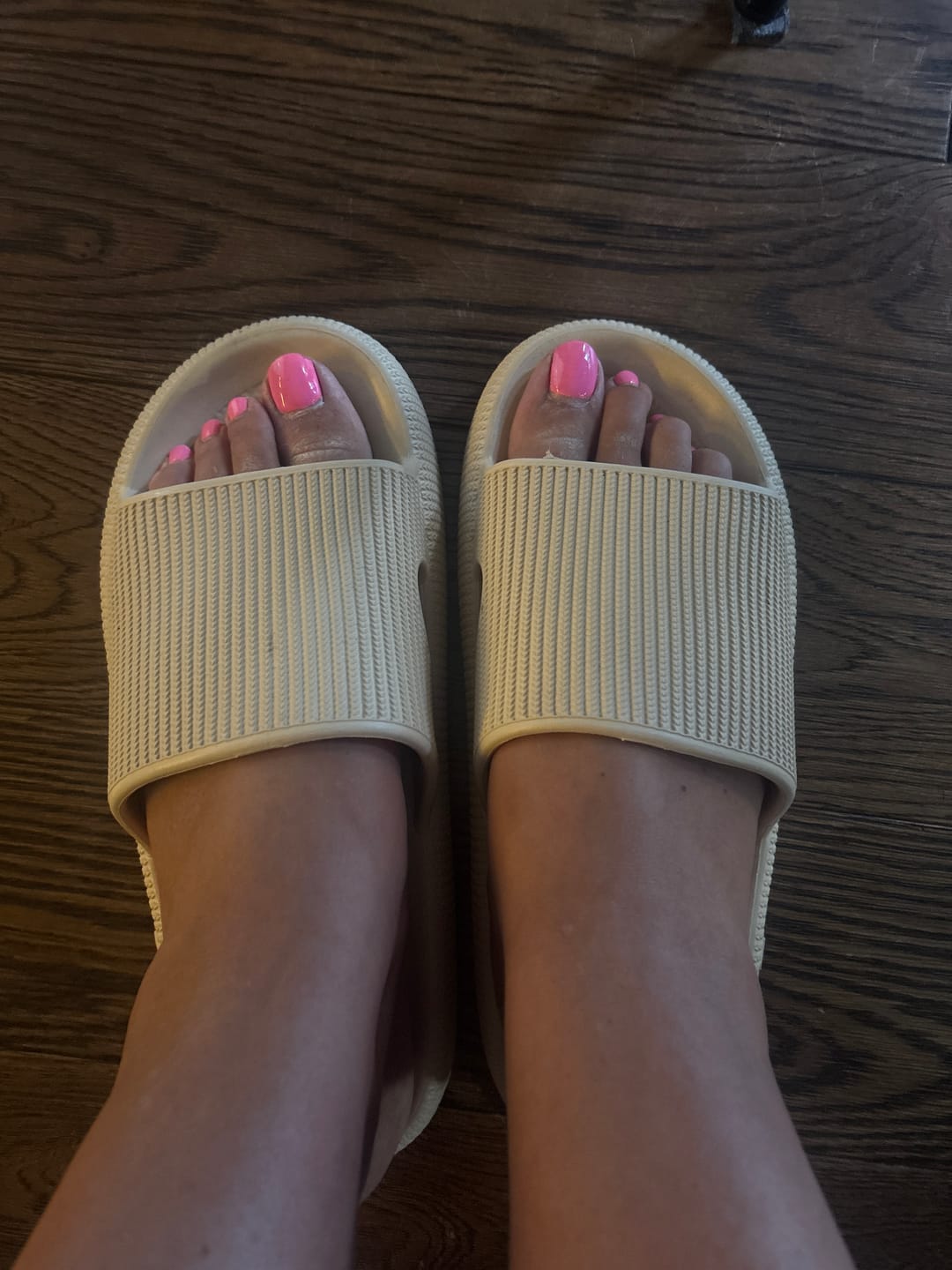 Customer photo review of HappyFlops Original