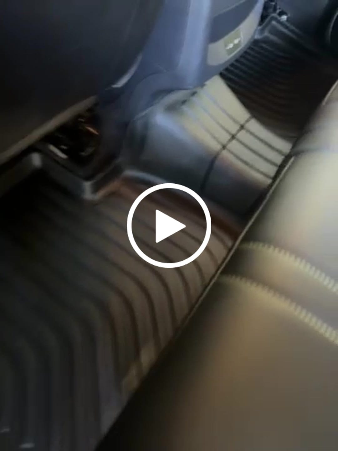 Customer video review of Pisos Calce Perfecto Volkswagen Amarok años 2011 al 2026