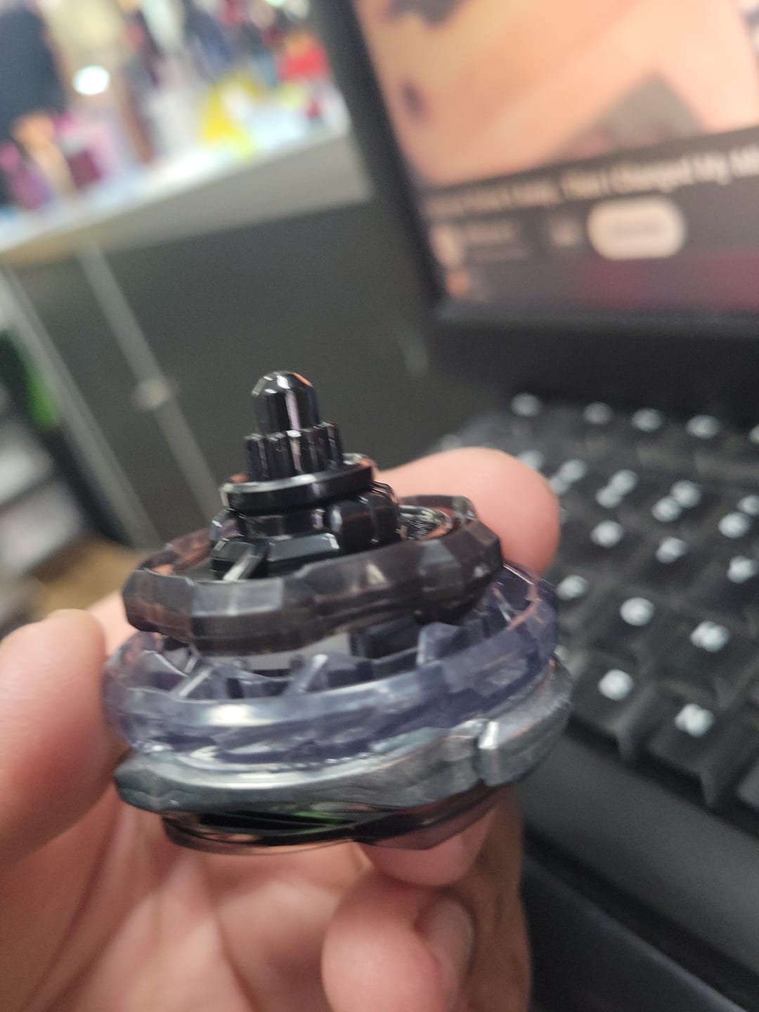 Customer photo review of Takara Tomy Beyblade X CX-18 Random Booster BrachioWhip OW5-70Nr
