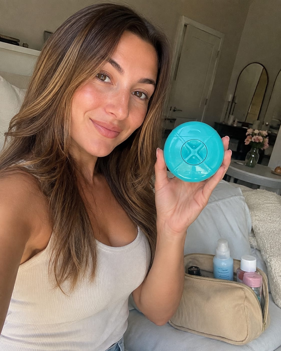 Customer photo review of Glowi - Shave. Hydrate. Refresh.